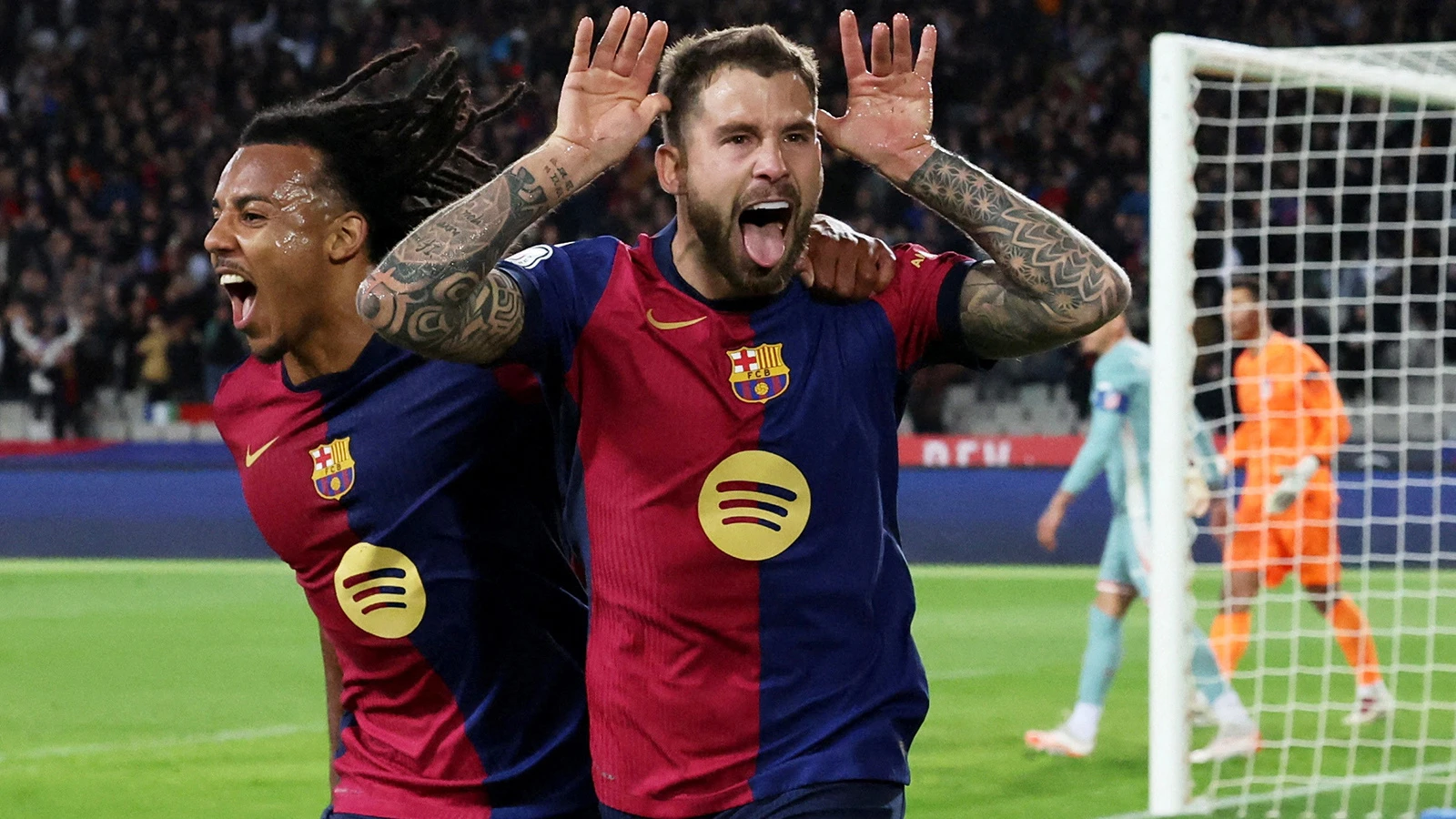 Barcelona, deneyimli stoperi Inigo Martinez'in sözleşmesini uzattı