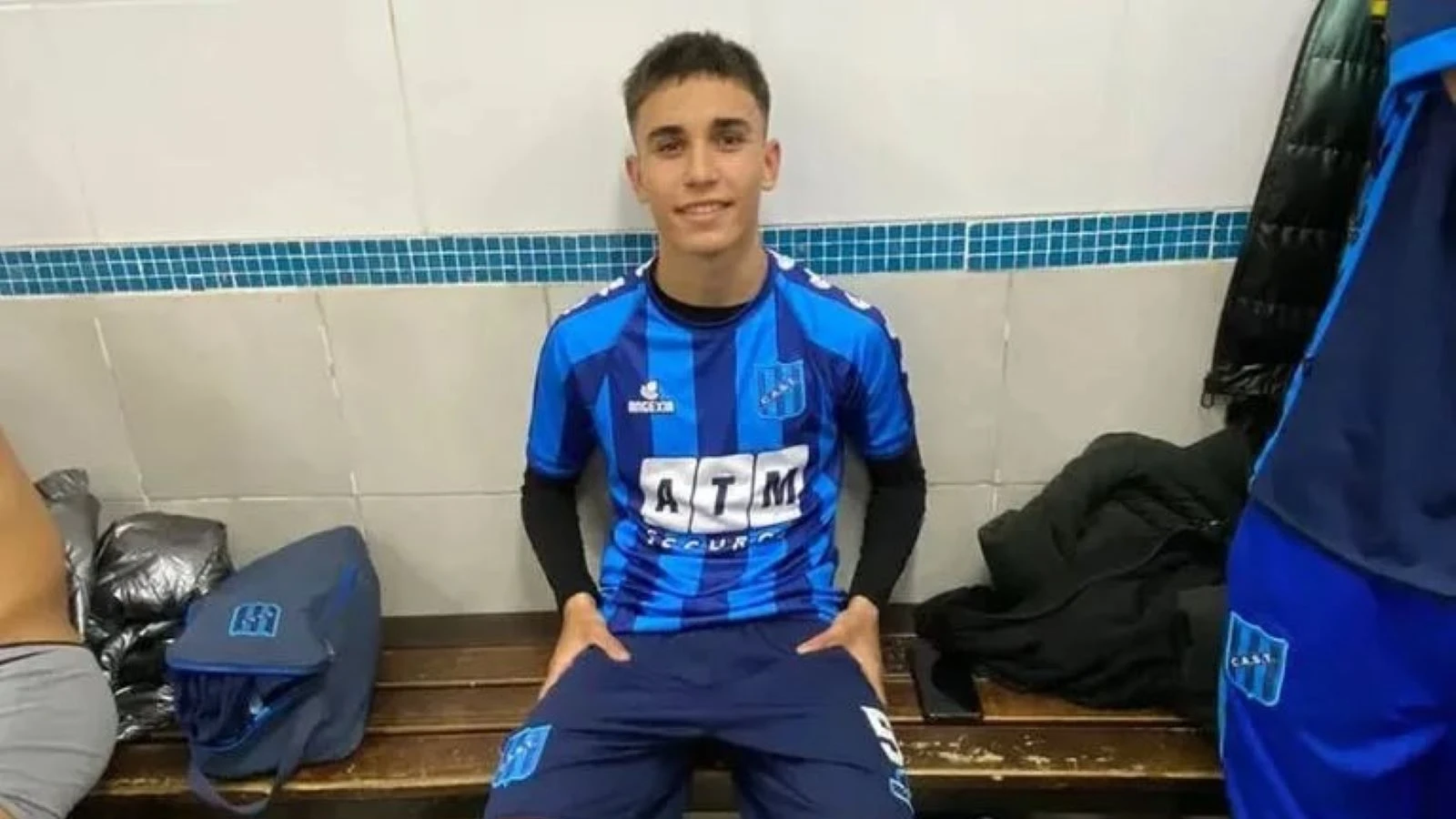 Başarılı futbolcu diz ameliyatı sırasında hayatını kaybetti