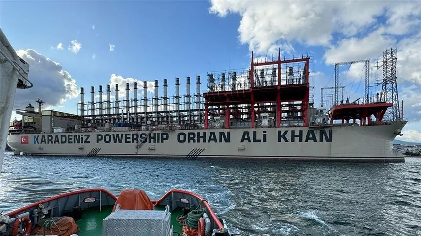 Yalova'da karaya oturan gemi için kurtarma çalışması başlatıldı