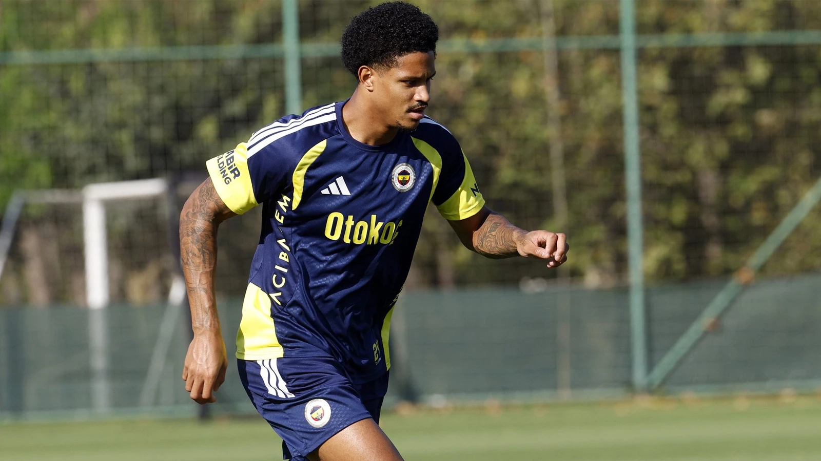 Oosterwolde'nin opsiyon şartları belli oldu: Fenerbahçe'den ayrıldığım için üzgünüm
