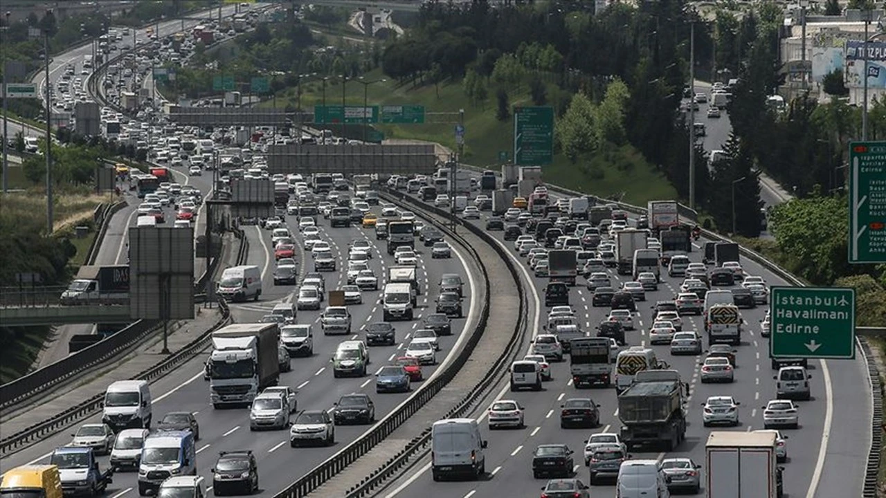 İstanbul’da haftanın ilk günü trafik yoğunluğu yüzde 80’e ulaştı