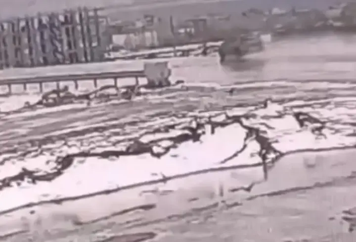 Bitlis'te otomobilin takla attığı kaza kamerada