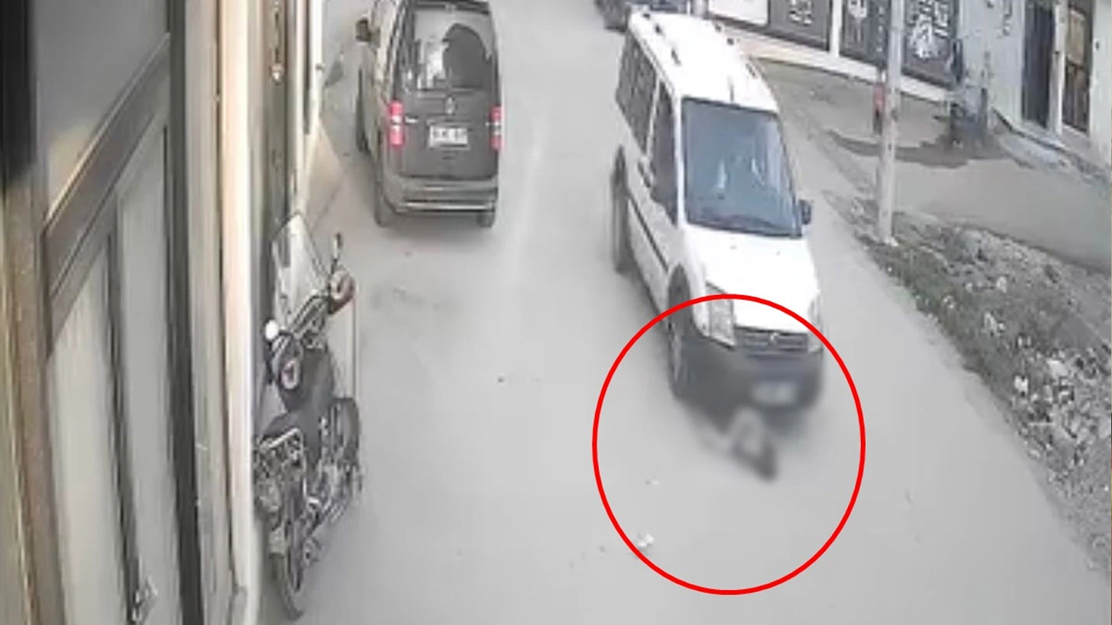 Bursa'da korkunç kaza: Yola fırlayan çocuğa araç çarptı