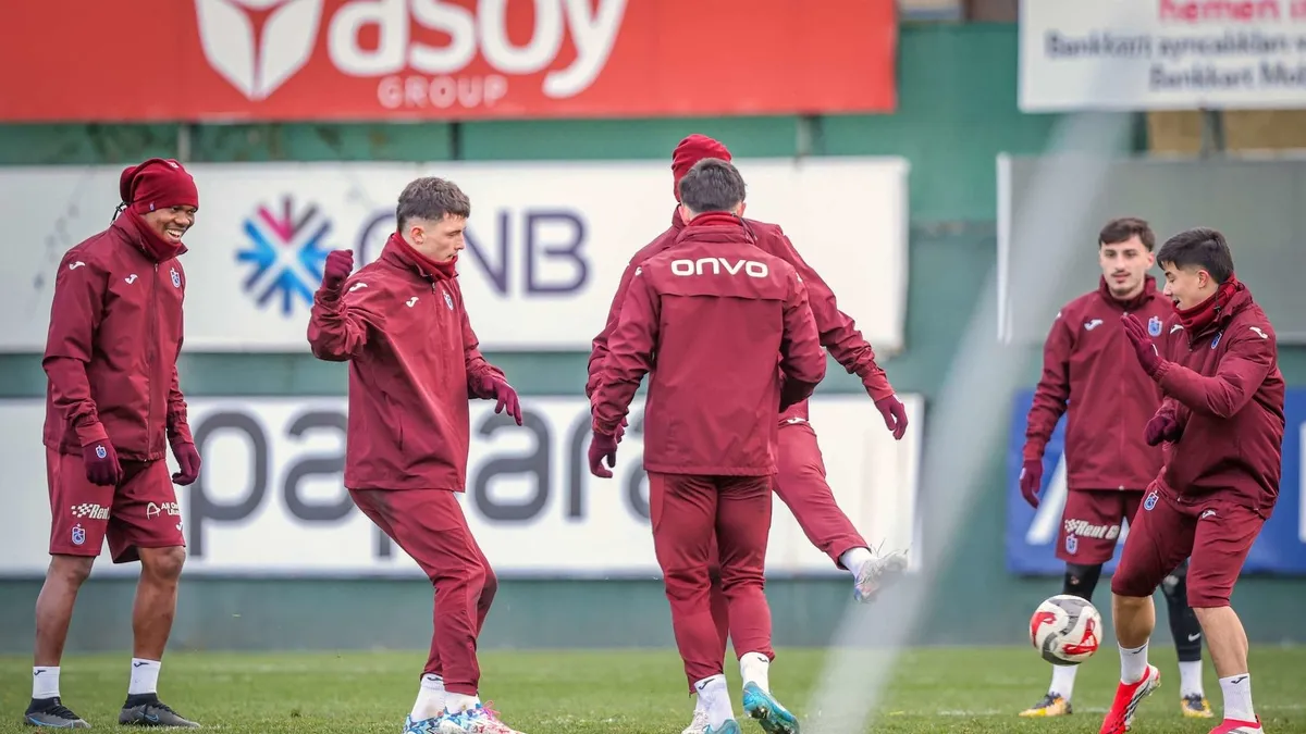 Trabzonspor, Kasımpaşa maçı hazırlıklarına ara vermeden başladı