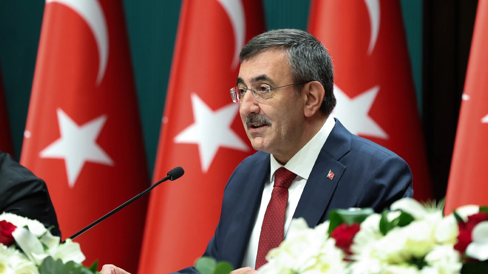 Cevdet Yılmaz’dan Fon Mesajı: Hukuka Aykırı İşlem Yapan Sonuçlarına Katlanır