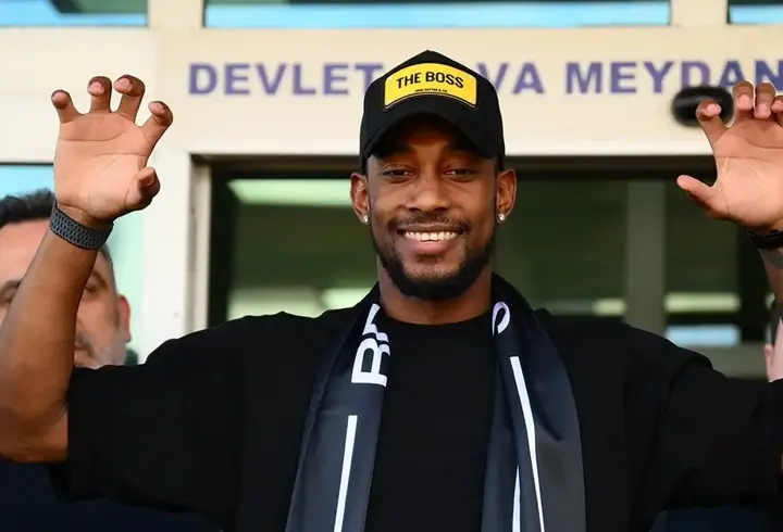 Beşiktaş, yeni transferine kavuştu! Amir Murillo, İstanbul’da