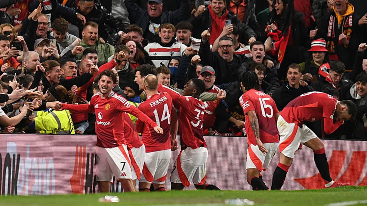 Manchester United 5 -4 Olympique Lyon (Maç sonucu ÖZET)