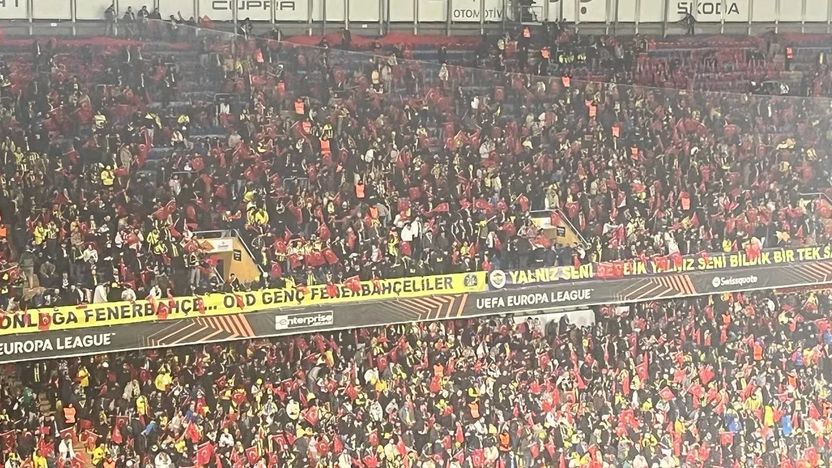 Fenerbahçe-Aston Villa maçı öncesi ay-yıldız şölen!