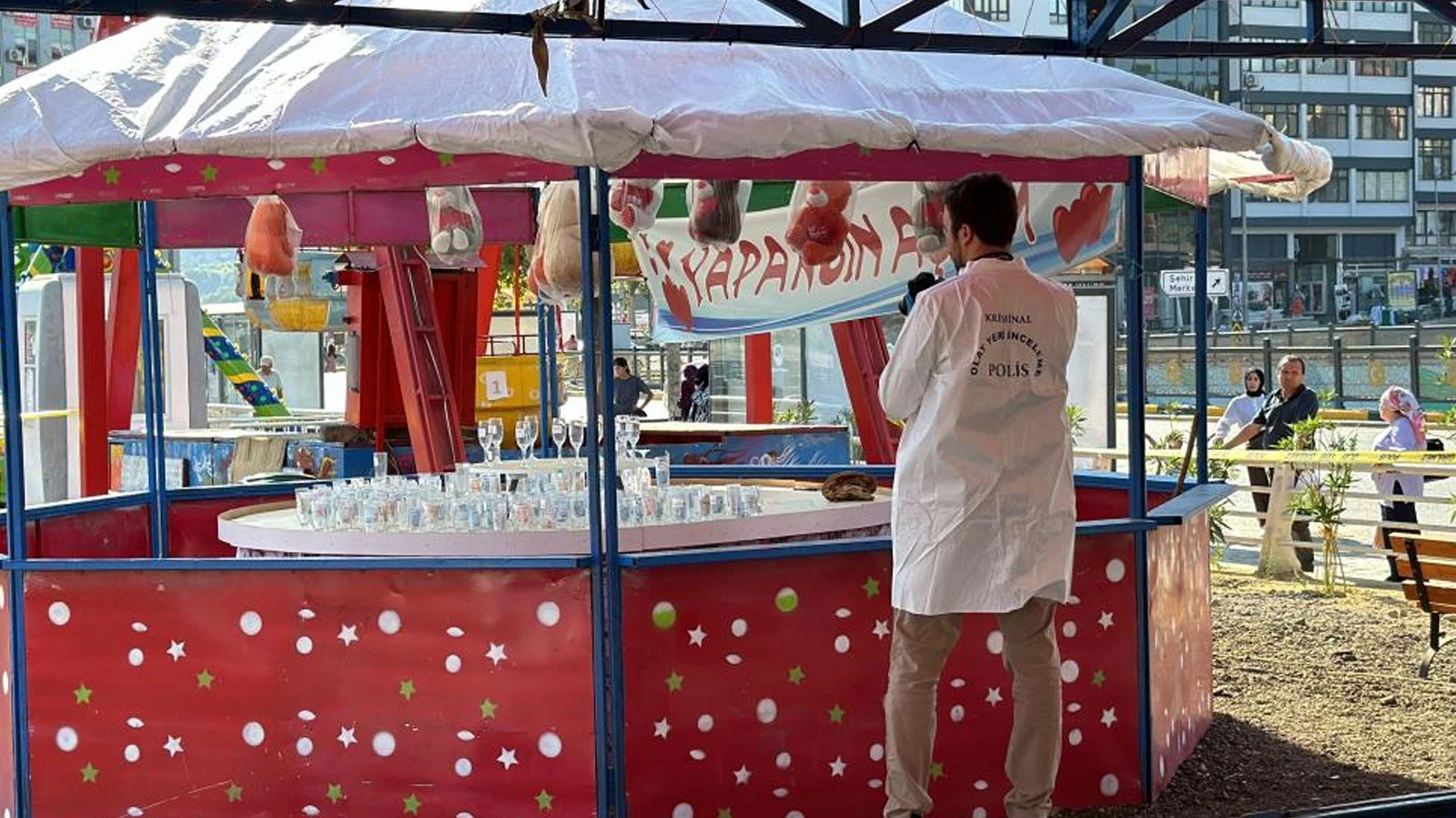 Lunaparkta şüpheli ölüm! Oyun işletmecisi hareketsiz şekilde yatarken bulundu