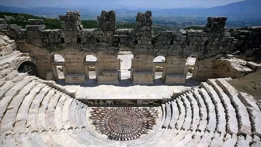 Kibyra Antik Kenti'ndeki Medusa mozaiği ziyarete açıldı