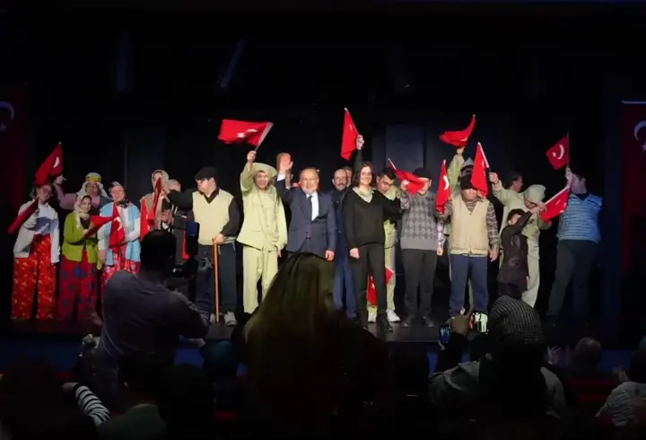 Zihinsel engelli 12 çocuktan "Çanakkale Zaferi" oyunu