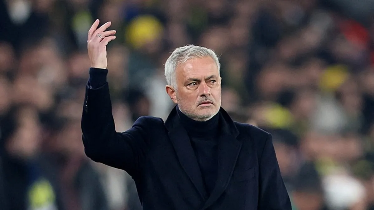 FENERBAHÇE HABERLERİ - Ahmet Çakar'dan olay Mourinho sözleri! "Hocalığı bitmiş bir adam..."