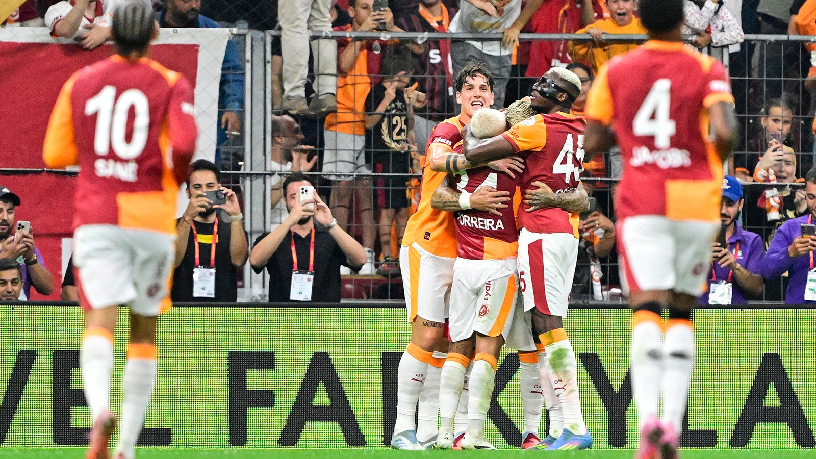 İtalya Serie A ekibi, Nicolo Zaniolo'ya kanca attı