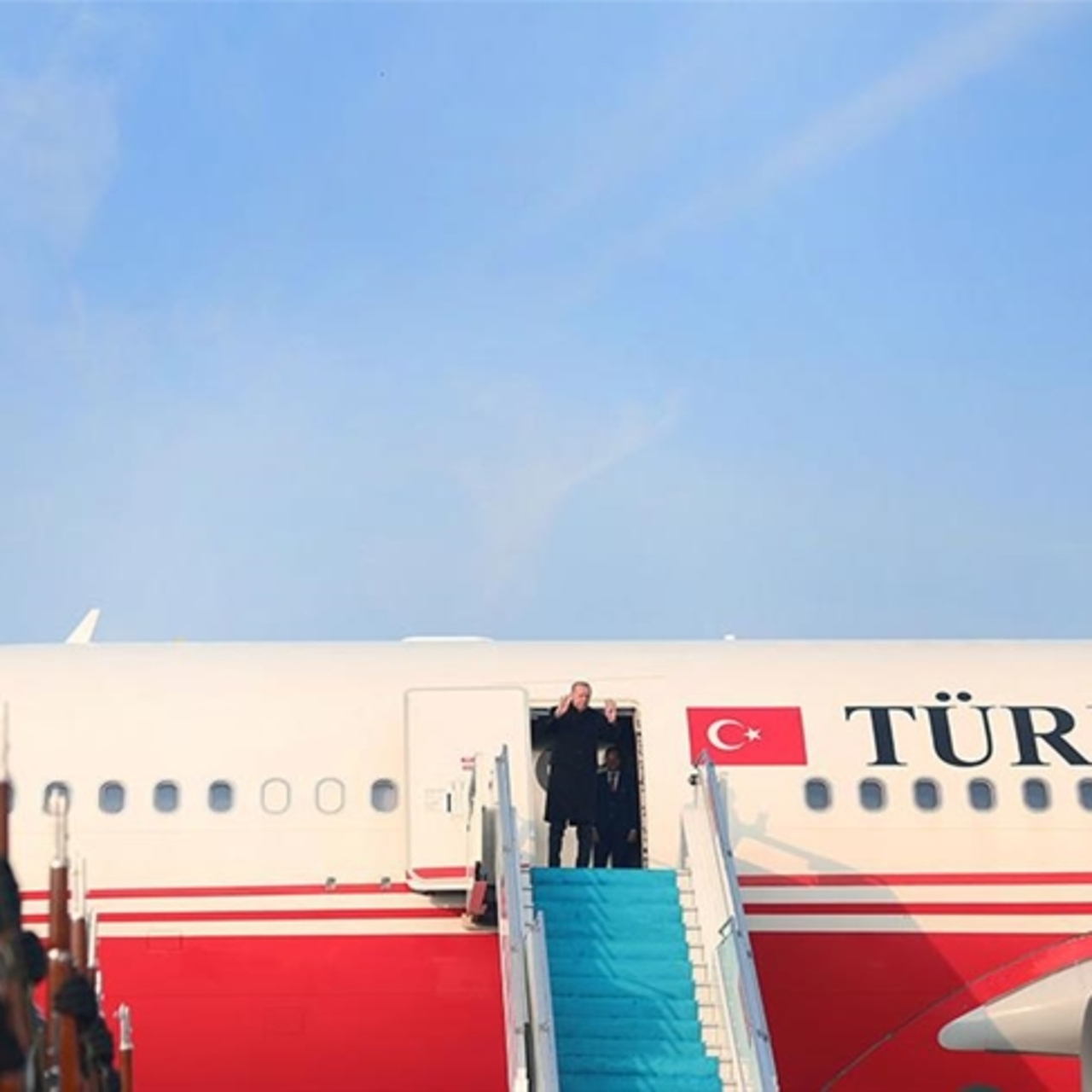 Cumhurbaşkanı Erdoğan Bakü'ye gitti