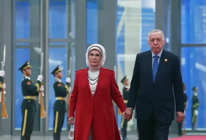 Cumhurbaşkanı Erdoğan Şangay Zirvesi için Çin'de: Putin ile görüşecek | Peş peşe kritik temaslar...
