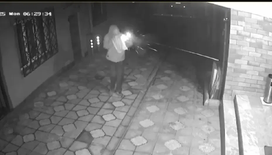 Evi kurşunlandı, dürümcüyü vurdu. İntikam almak için yapmış