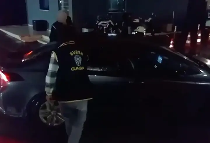 Kuyumcuya silahlı soygun girişiminde bulunan şüpheli yakalandı