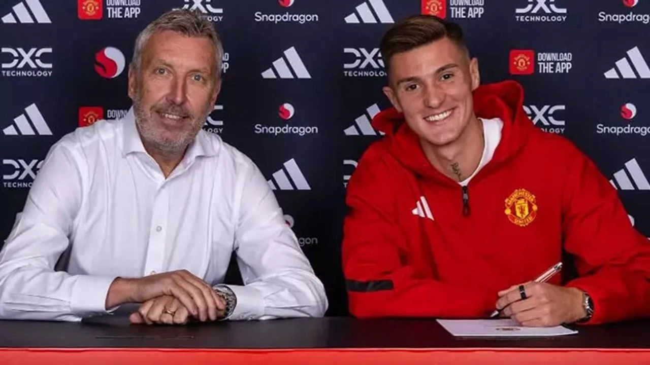 Manchester United, Benjamin Sesko’yu 2030’a kadar kadrosuna kattı