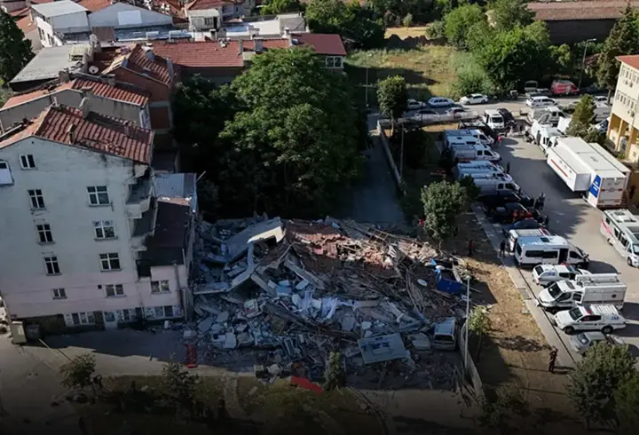 Bakan Kurum: 6,1’lik depremde ağır hasarlı 831 bağımsız bölüm tespit edildi