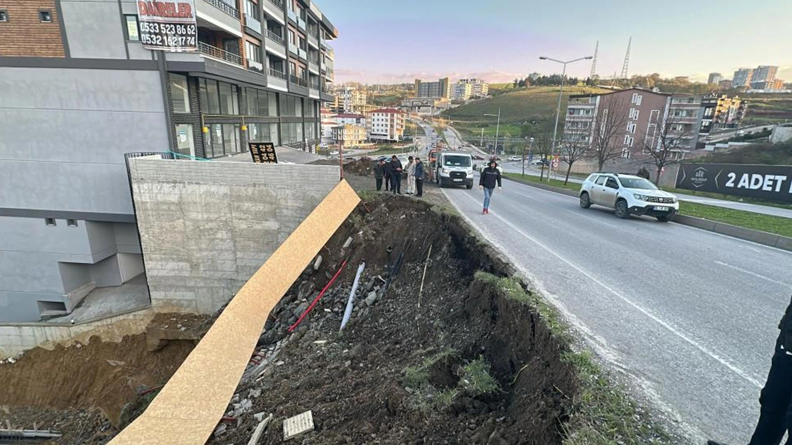 Samsun'da inşaat çalışması sırasında toprak kaydı
