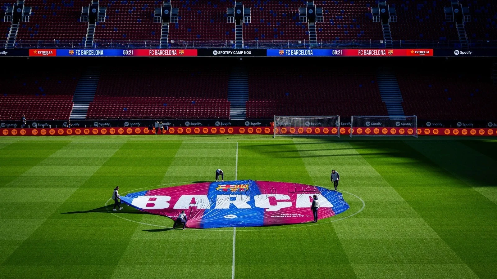 Barcelona'nın yenilenen Nou Camp'ta yapacağı ilk maç belli oldu