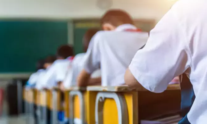 Okullarda 'yılbaşı' yasağı: Kutlama ve çekilişlere izin yok