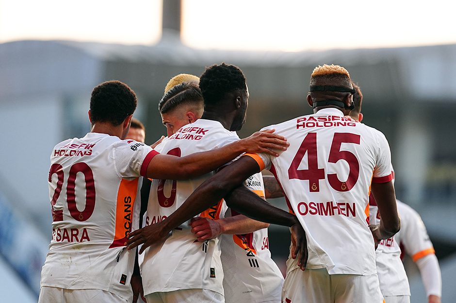 Süper Lig'de son durum: Galatasaray puan farkını korudu