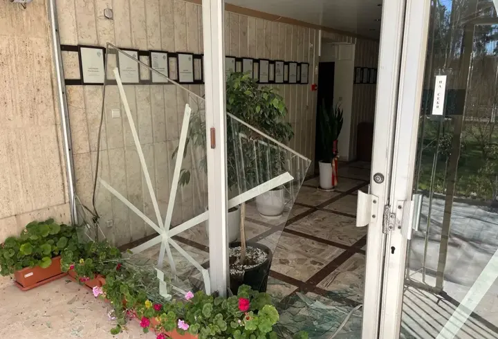 Rusya'nın İran'daki konsolosluğu saldırı sonucu hasar gördü