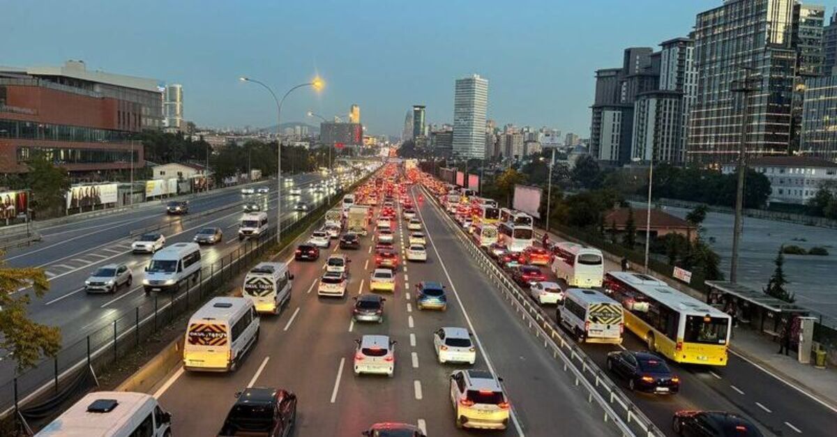 İstanbul'da 29 Ekim'de Hangi Yollar Kapalı? - Son Dakika Haberleri Habertürk