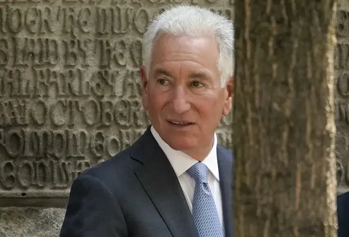 Trump'ın dünürü Charles Kushner, ABD'nin yeni Paris Büyükelçisi oldu