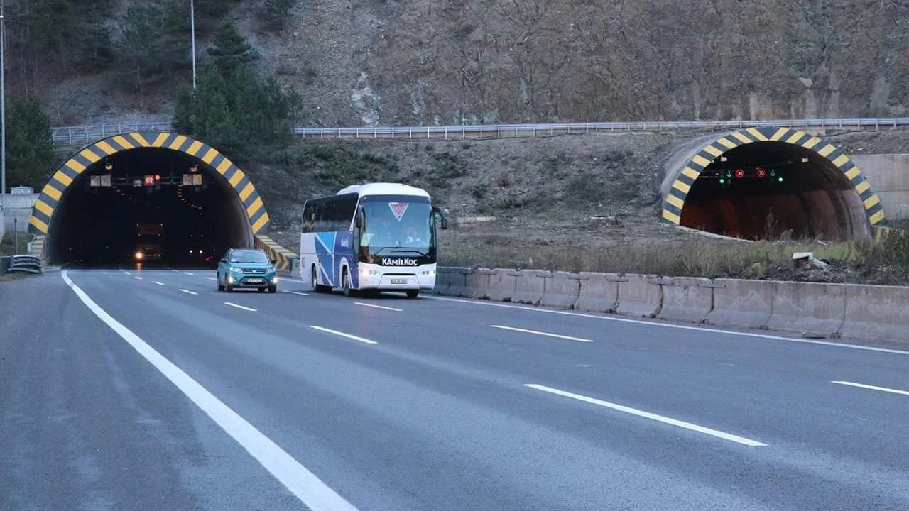 Bolu Dağı Tüneli İstanbul yönü, günde 5 saat ulaşıma kapatılacak