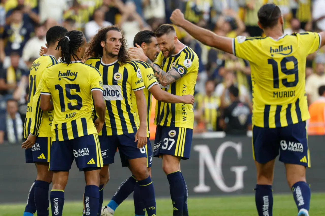 Şampiyonlar Ligi 3'üncü Hafta Maçı: Fenerbahçe, Slavia Prag Karşısında 1-0 Önde