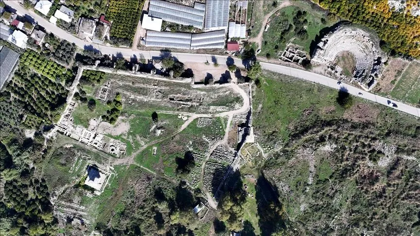 Limyra Antik Kenti'nde 43 yıldır aranan Zeus Tapınağı bulundu