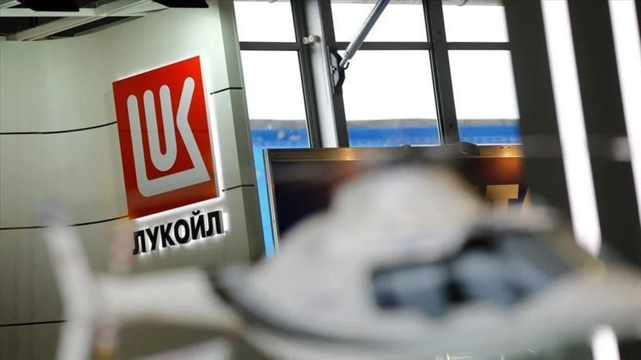 Bulgaristan'a geçici Lukoil muafiyeti: Hükümet başarı olarak görüyor
