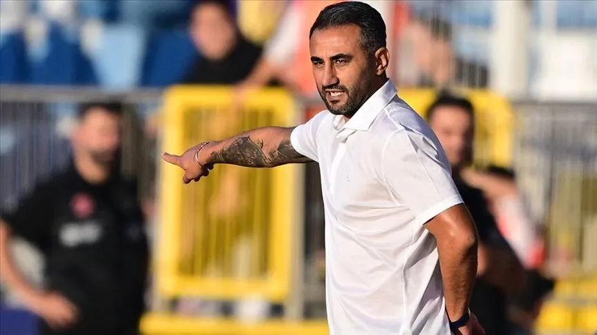 Eyüpspor Teknik Direktörü Selçuk Şahin, istifa etti