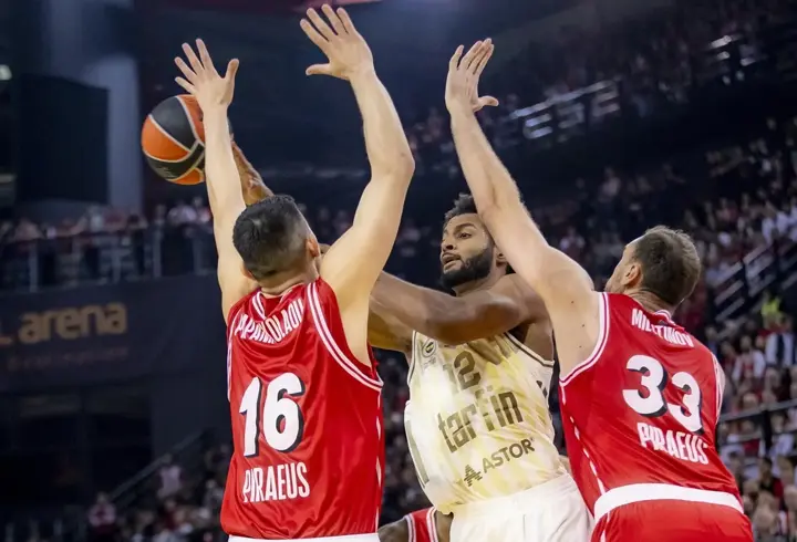 Fenerbahçe Tarfin, Olympiakosu Deplasmanda Mağlup Etti