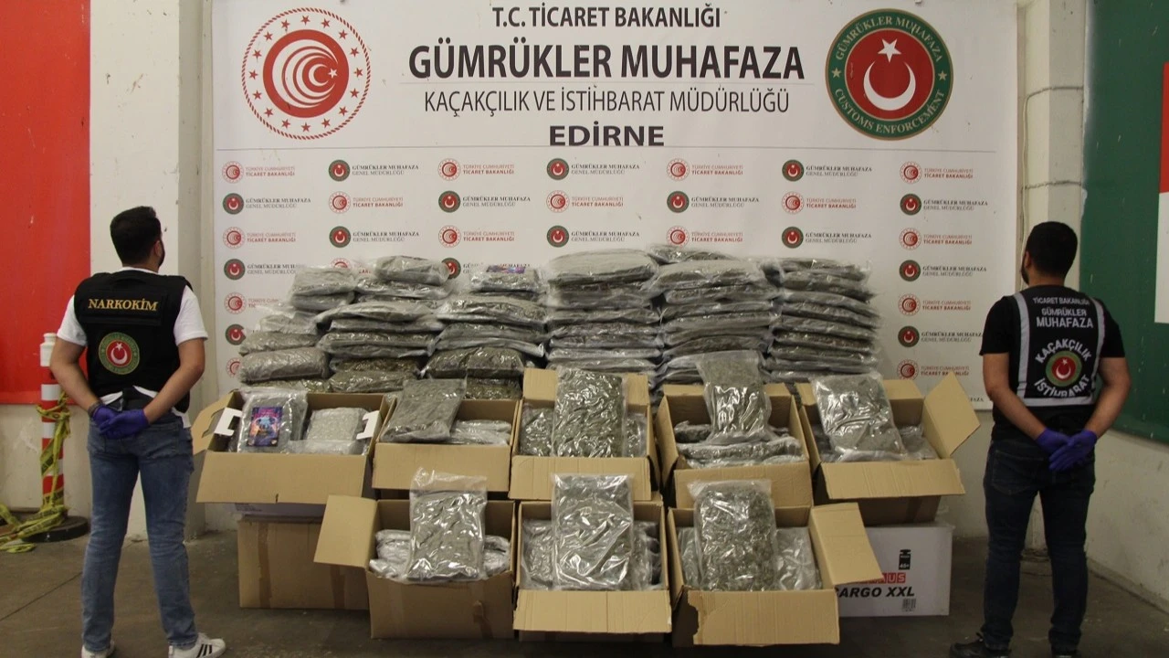 Temmuz'un ilk 9 gününde 1 milyar TL’yi aşan uyuşturucu ele geçirildi