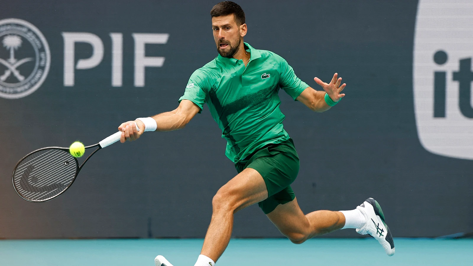 Novak Djokovic'ten tenis tarihine geçen galibiyet