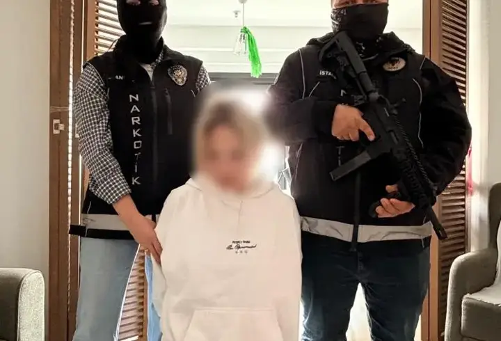 Sarıyerde Uluslararası Aranan 2 Şüpheli Yakalandı