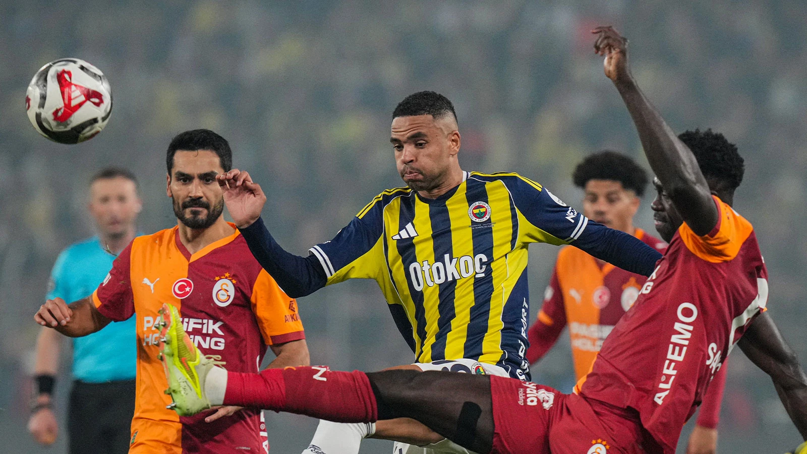 Fenerbahçe-Galatasaray derbisinin ardından 4 isim PFDK'ya sevk edildi