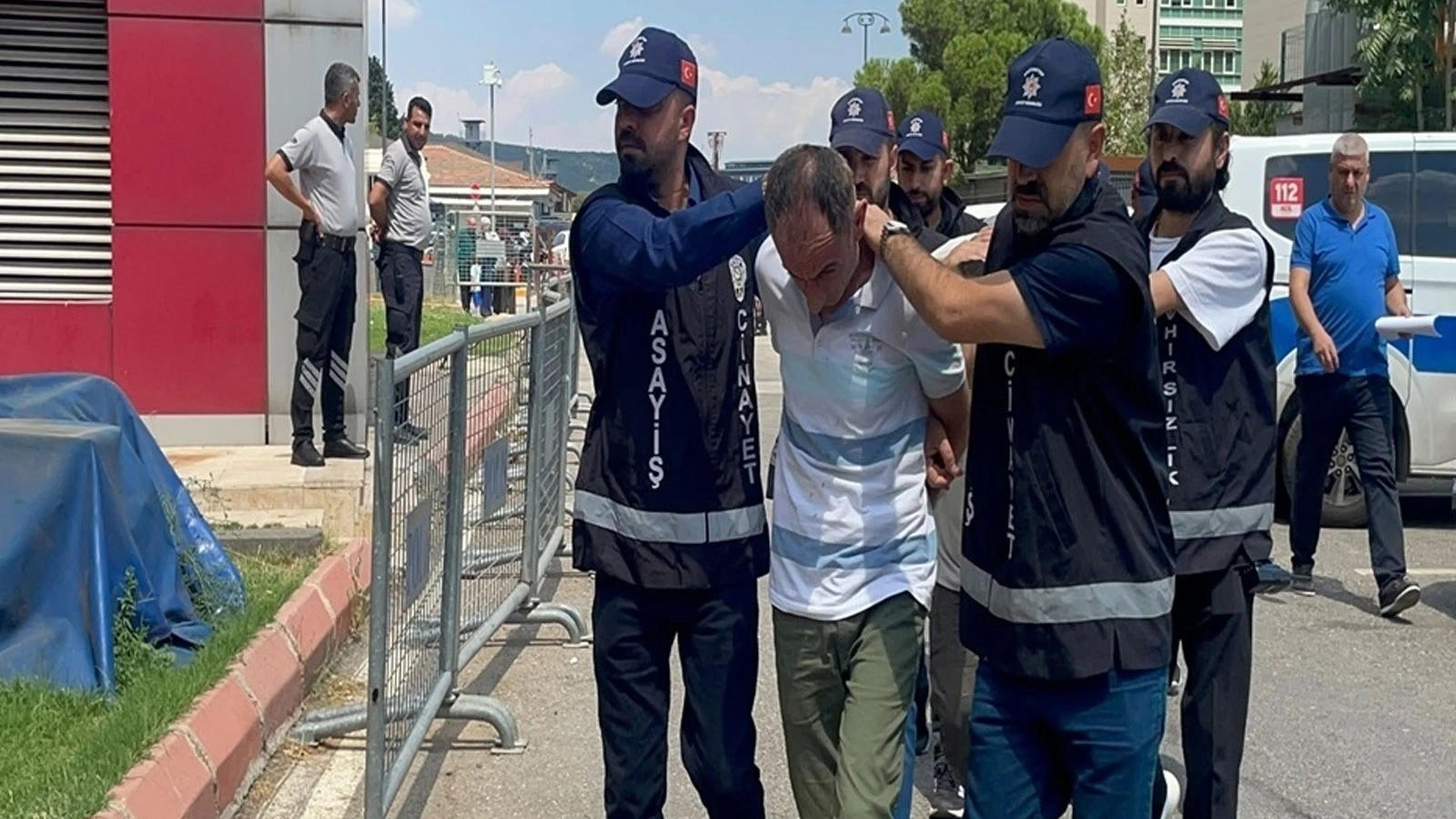 Milletvekilini bıçaklayan Keleş, Yeni Parti'den ihraç edildi