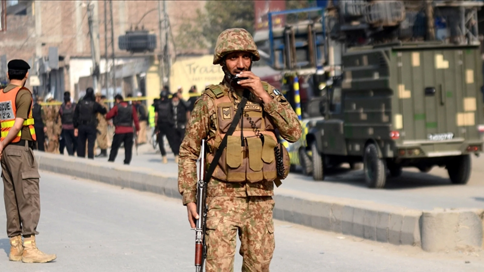Pakistan'da Hindistan destekli 22 militan etkisiz hale getirildi