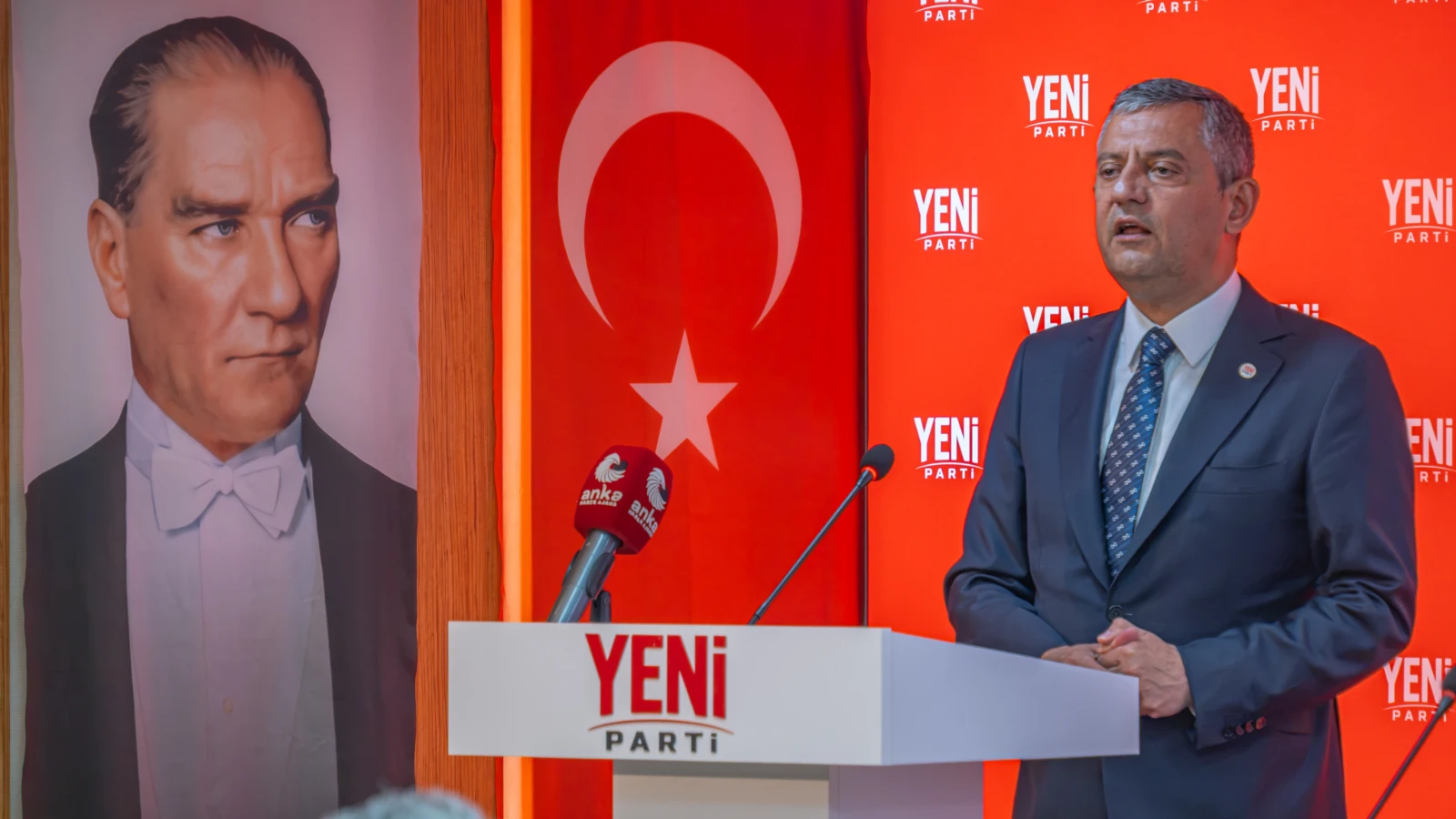 Özgür Özel: Yeni Parti, 18 günde 600 bin üyeye ulaştı