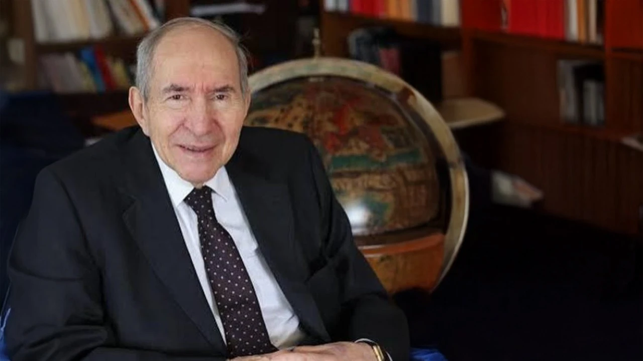 Altan Öymen kimdir? Altan Öymen neden vefat etti, hastalığı neydi?