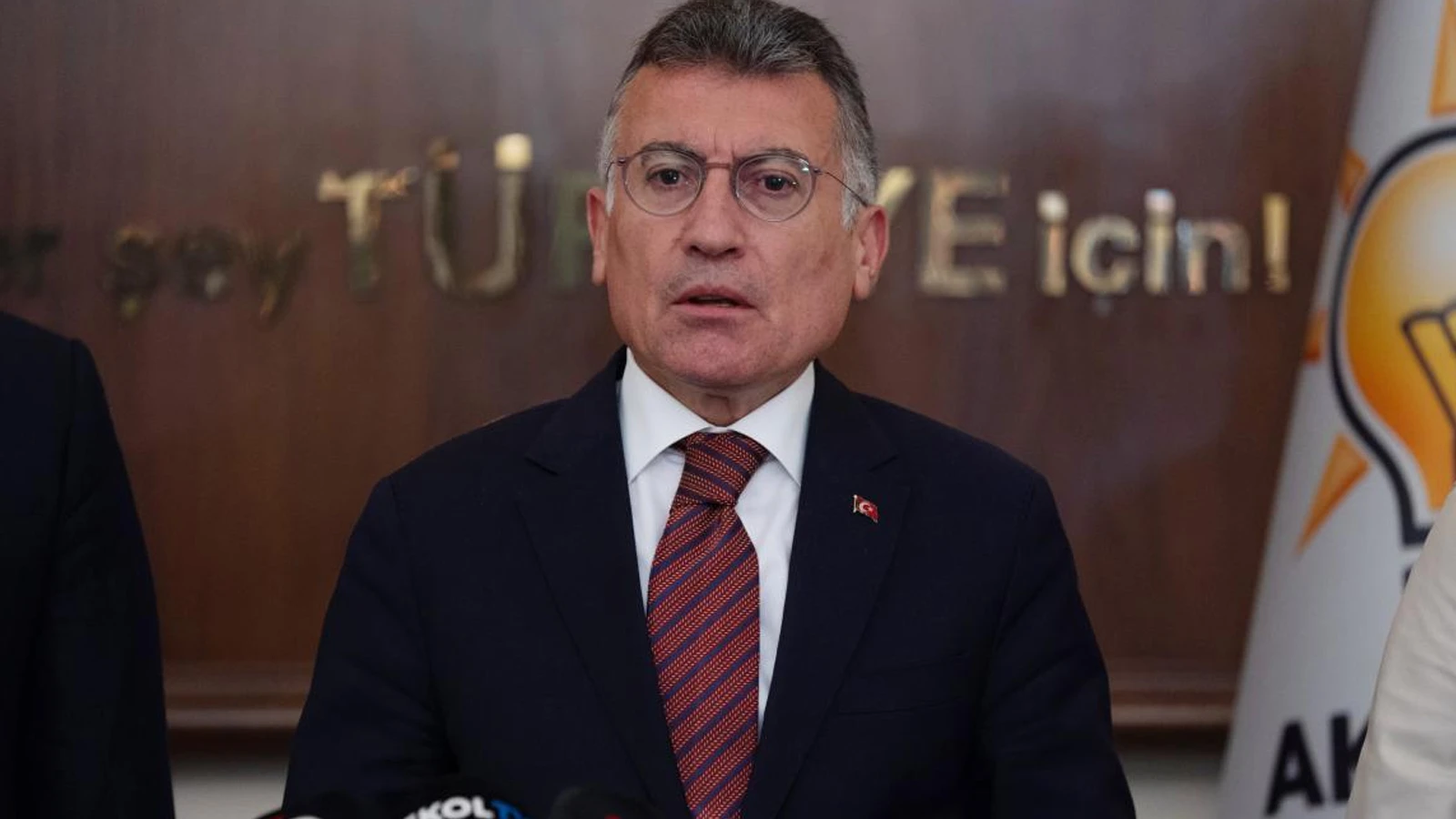 AK Parti: İmralı'ya ziyarete olumlu bakıyoruz