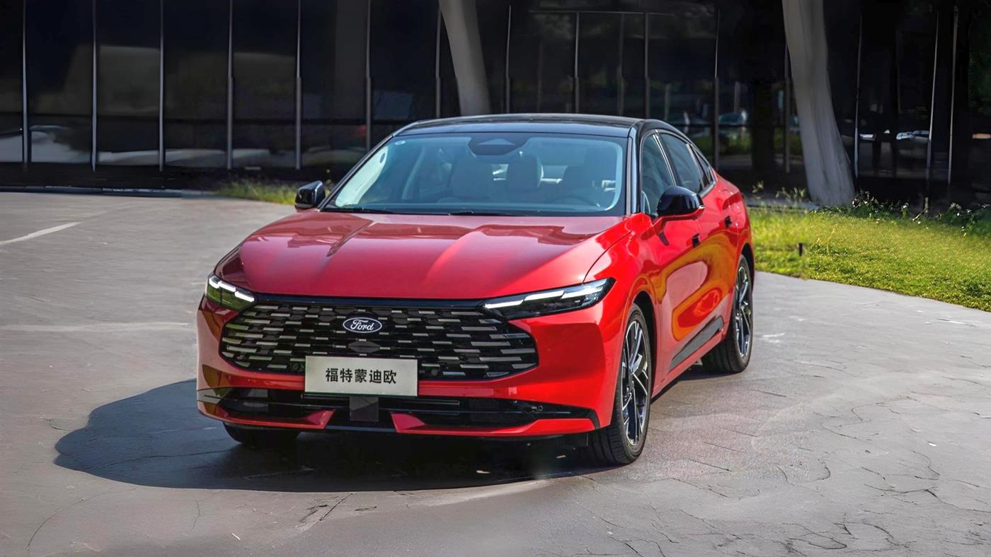 Yeni 2026 Ford Mondeo tanıtıldı: Mustang esintili tasarım