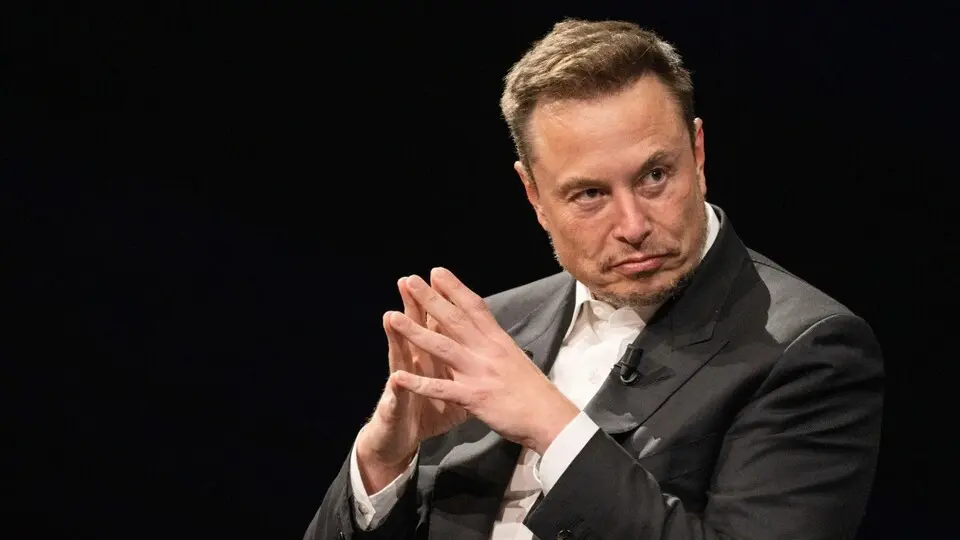 Musk: Yapay zeka ve robotlar yoksulluğu bitirecek
