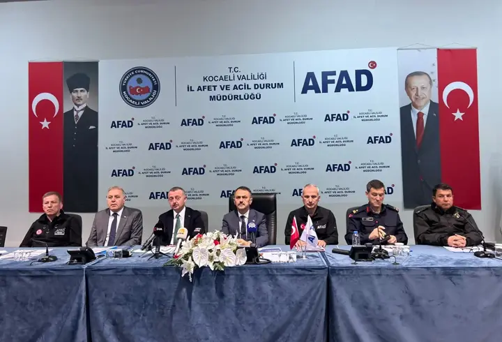 Kocaeli'de Sele Neden Olan Sağanakta 1900 Olaya Müdahale Edildi, Mahsur Kalan 267 Kişi Kurtarıldı