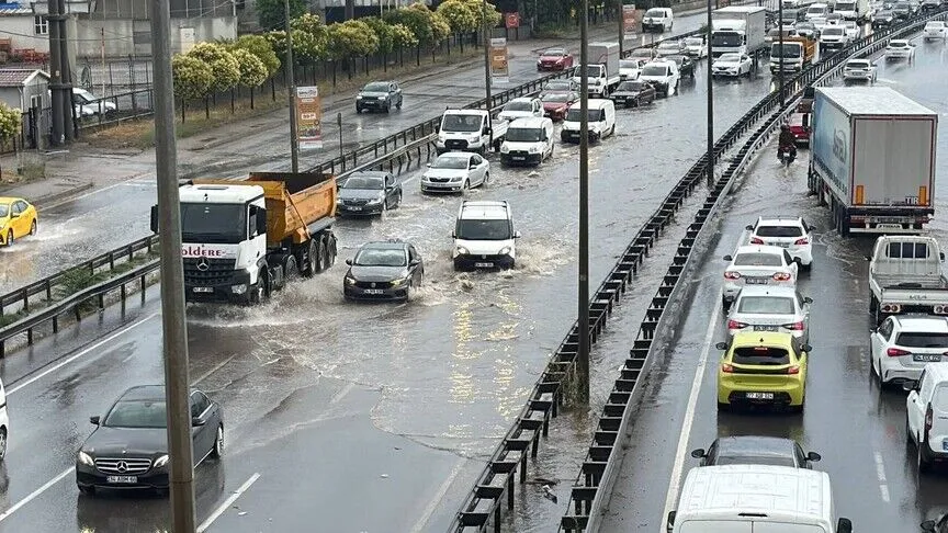 Kocaeli'de sağanak nedeniyle yarın eğitime ara verildi