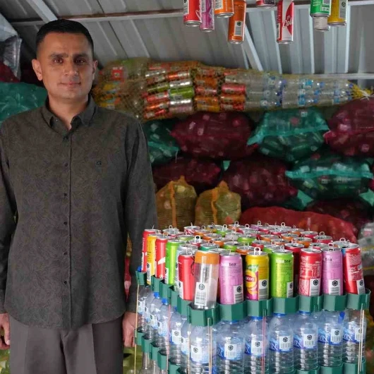 Samsun’da Duyarlı Adam 100 Bin İçecek Ambalajı Biriktirdi: Türkiye Birincisi Oldu